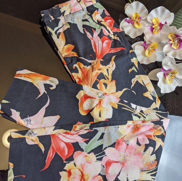 Fashion Pants - Picture 6 of 7